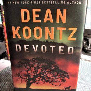 Dean Koontz Devoted